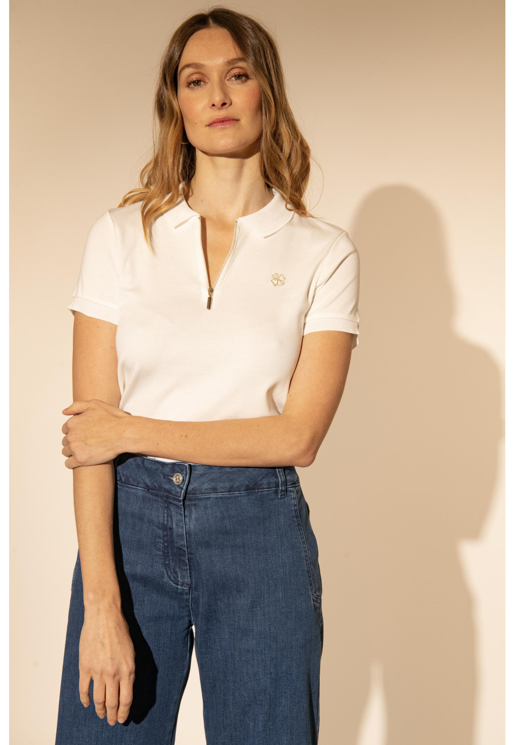 T-SHIRT - OFF WHITE - GREENWICH