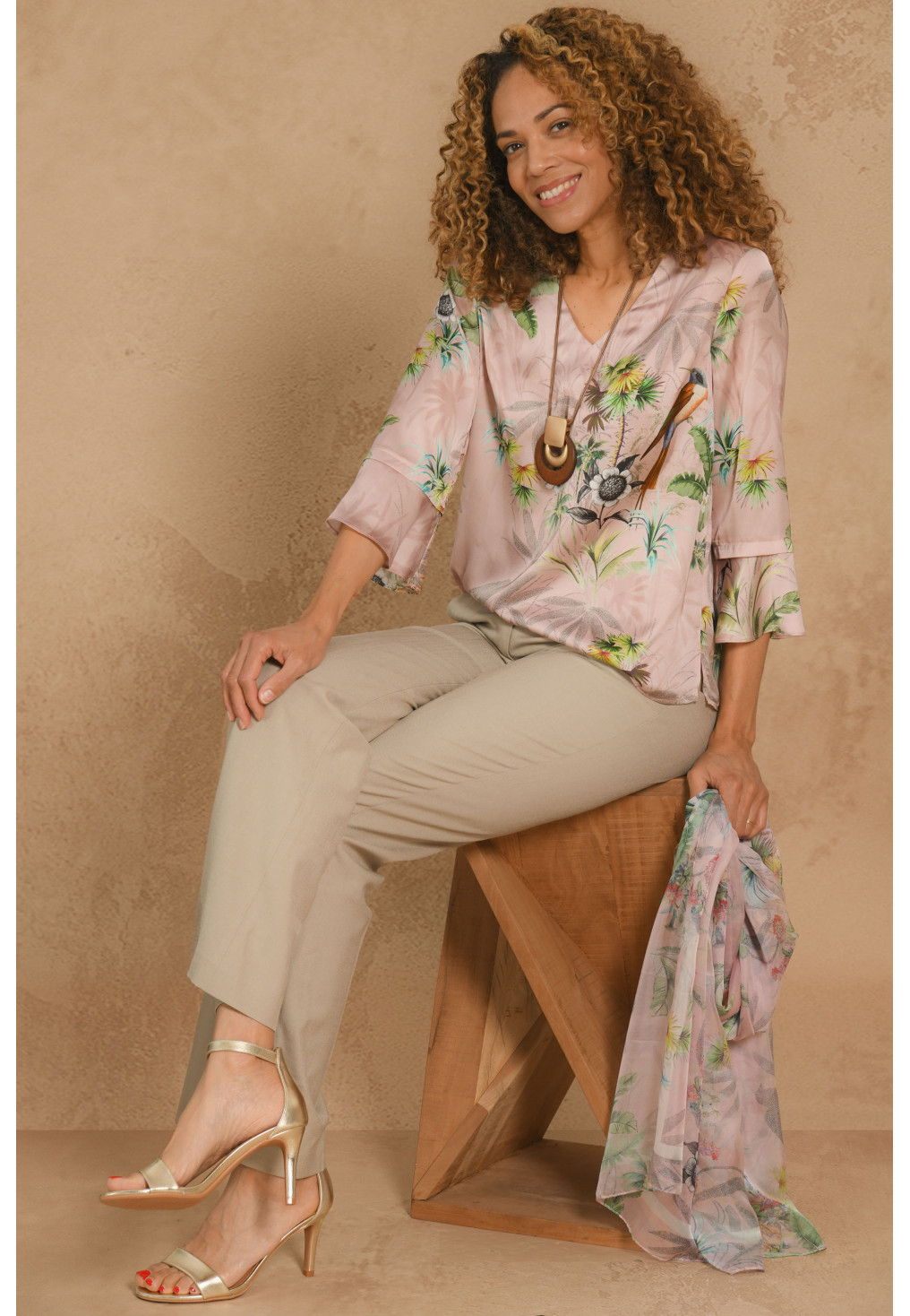 TOP - POUDRE - GUANICO - Un Jour Ailleurs