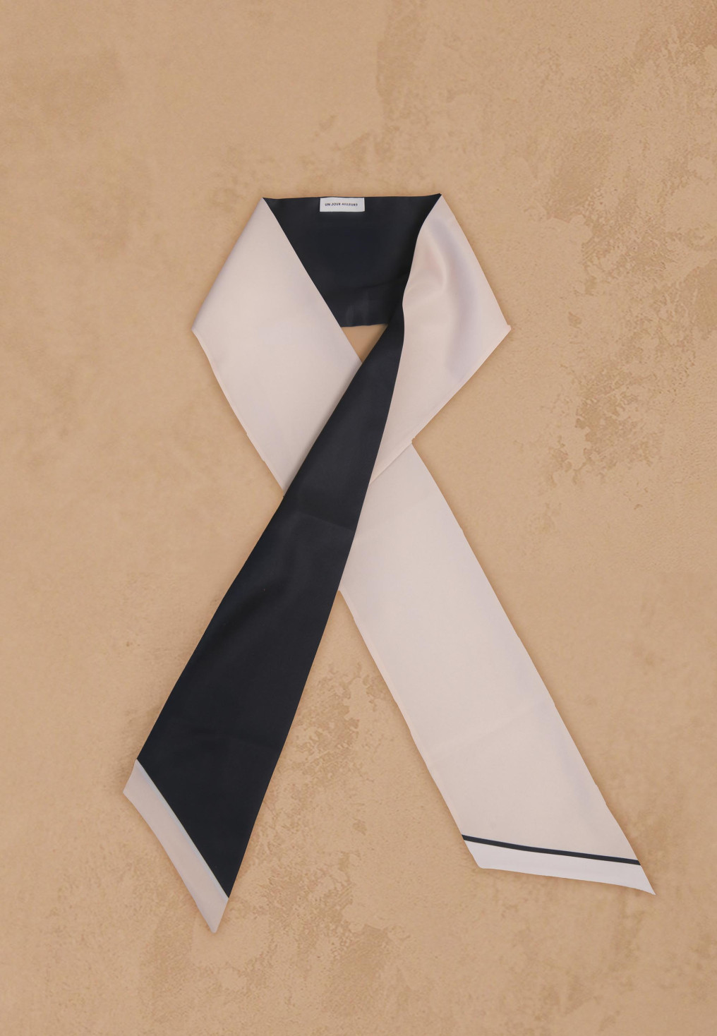 FOULARD CRAVATE - MARINE/COQUILLE - GAVOTE - Un Jour Ailleurs