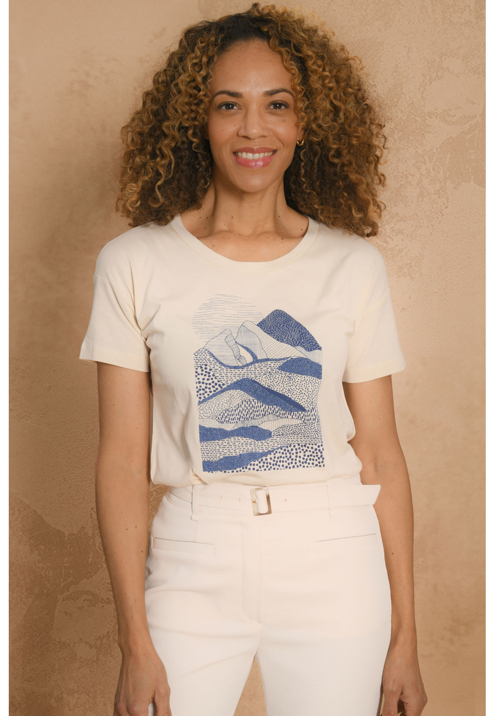 T-SHIRT - COQUILLE - GOLDIE - Un Jour Ailleurs